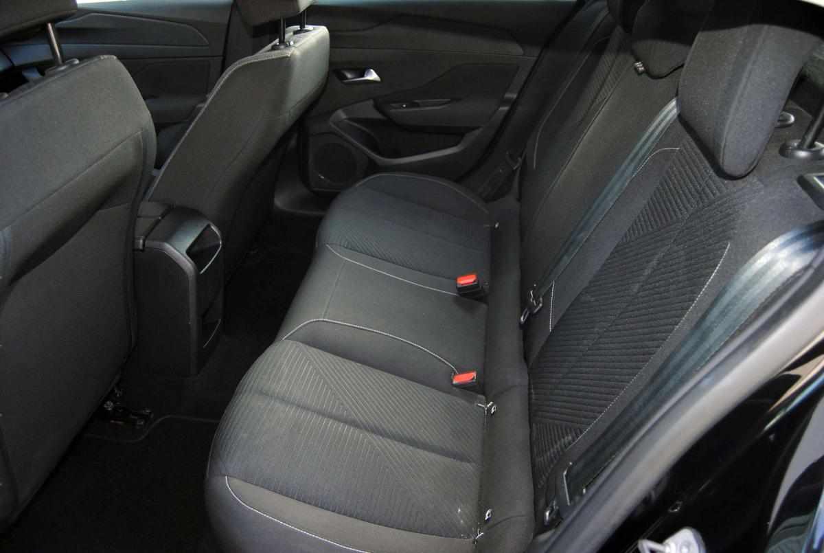 peugeot-308-2022-gasolina-1199cc