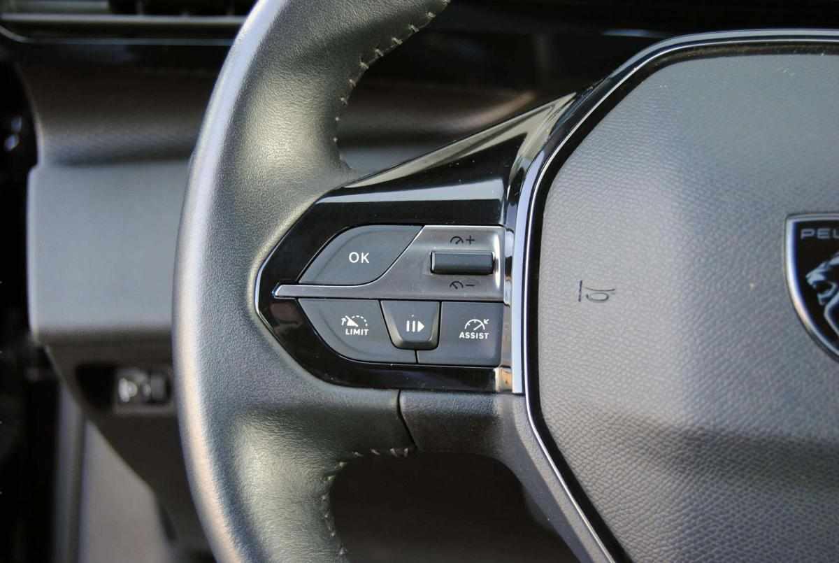 peugeot-308-2022-gasolina-1199cc