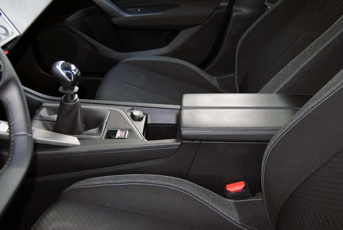peugeot-308-2022-gasolina-1199cc