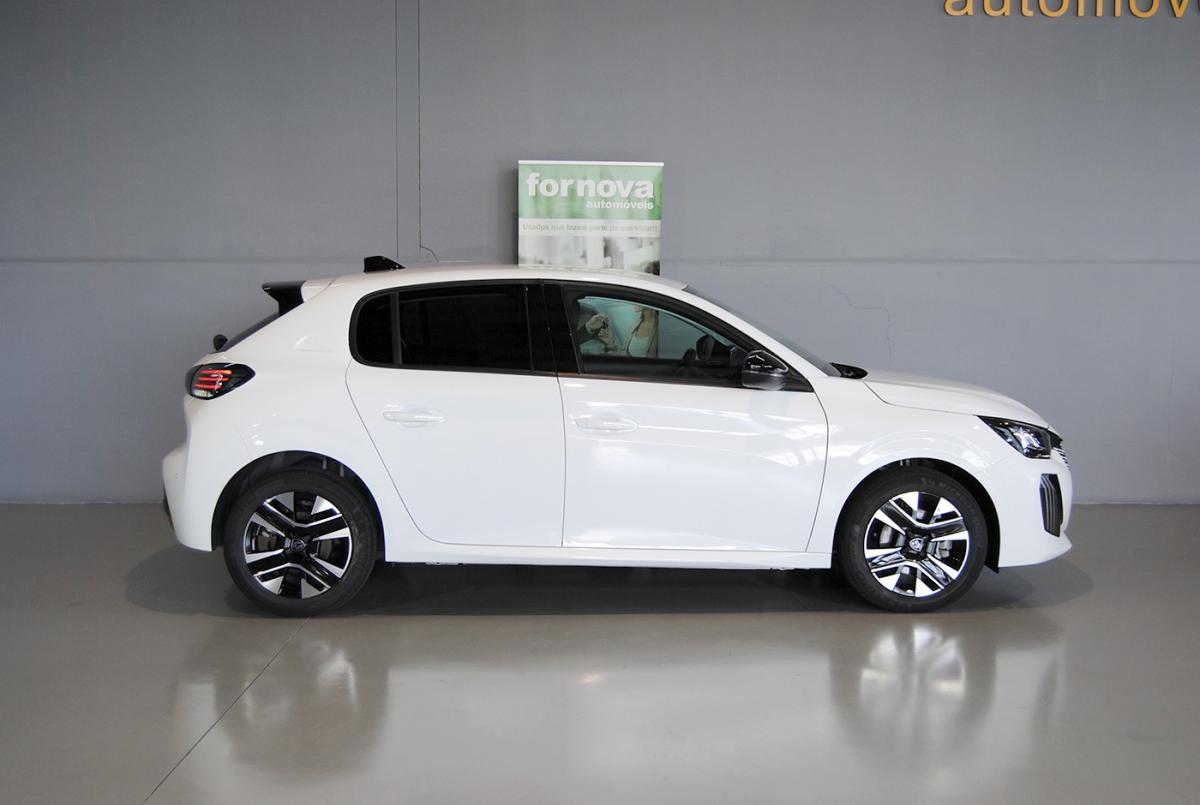 peugeot-208-2025-hibrido-a-gasolina-1199cc