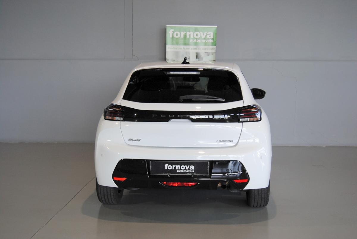 peugeot-208-2025-hibrido-a-gasolina-1199cc