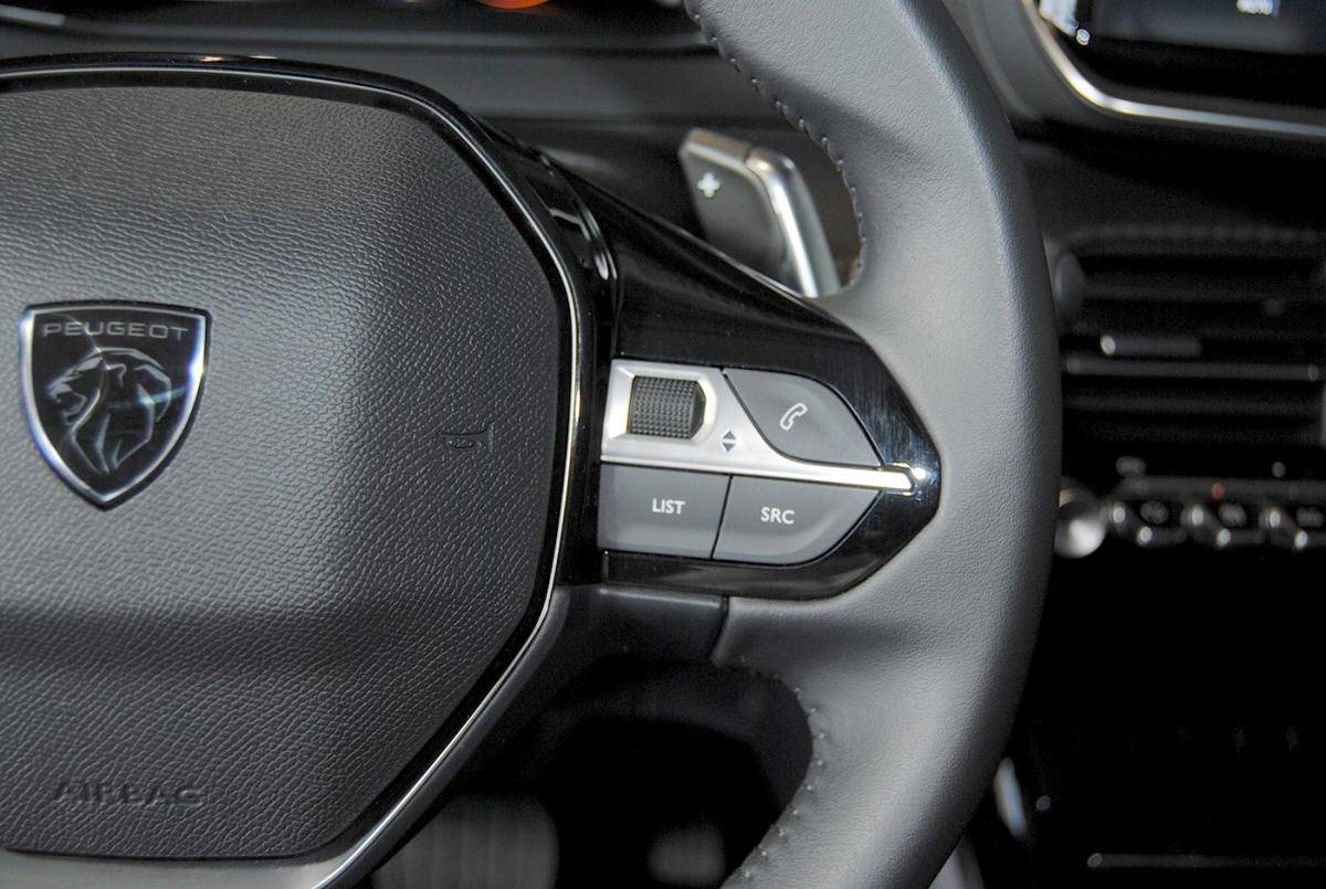 peugeot-208-2025-hibrido-a-gasolina-1199cc