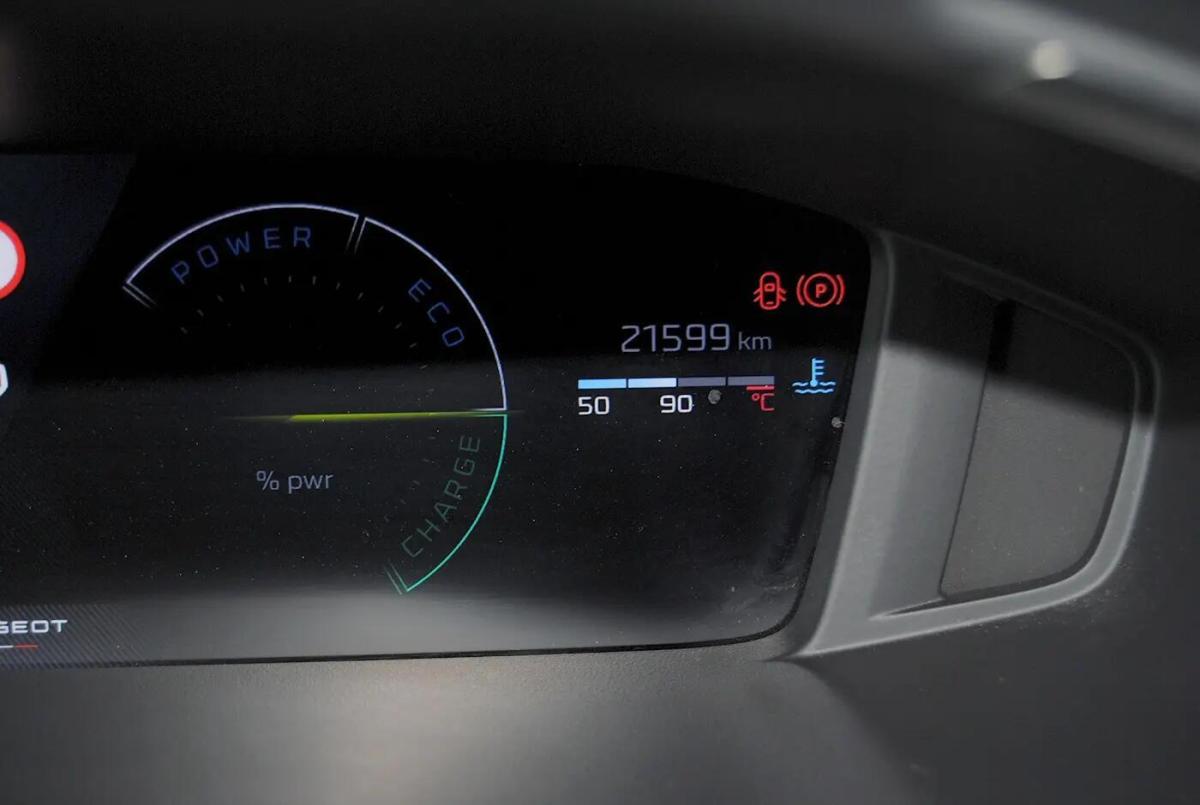 peugeot-2008-2025-gasolina-1199cc