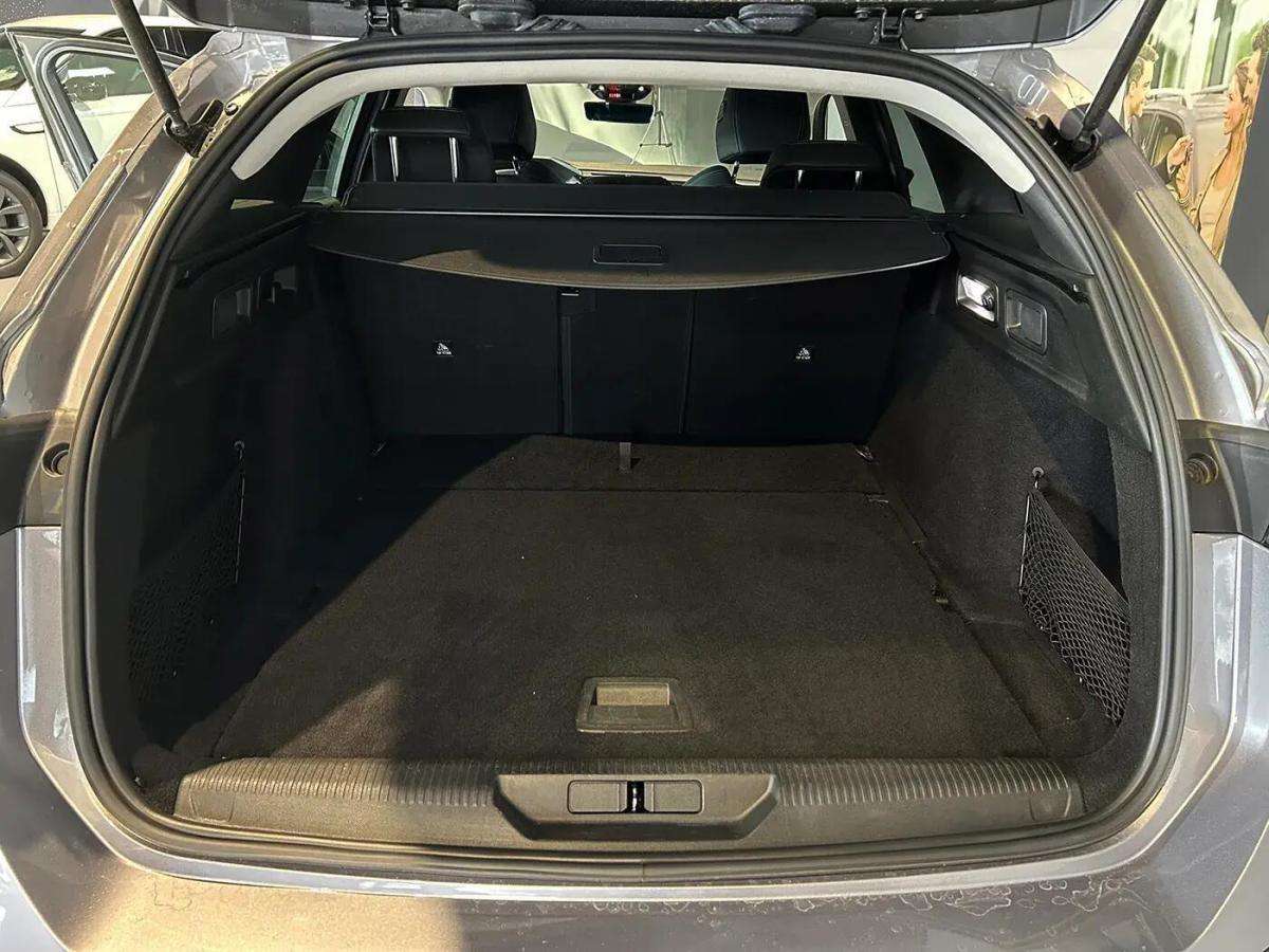 peugeot-308-sw-2022-diesel-1499cc