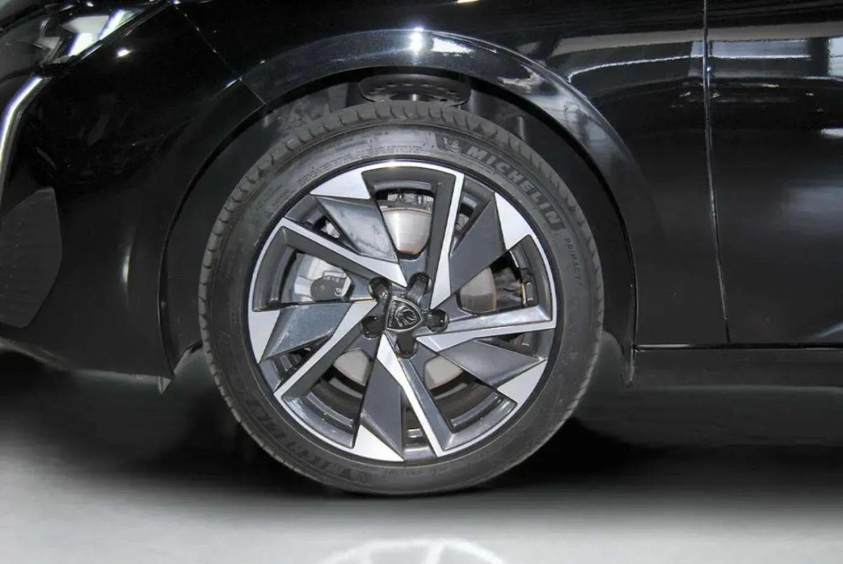 peugeot-308-sw-2024-diesel-1499cc