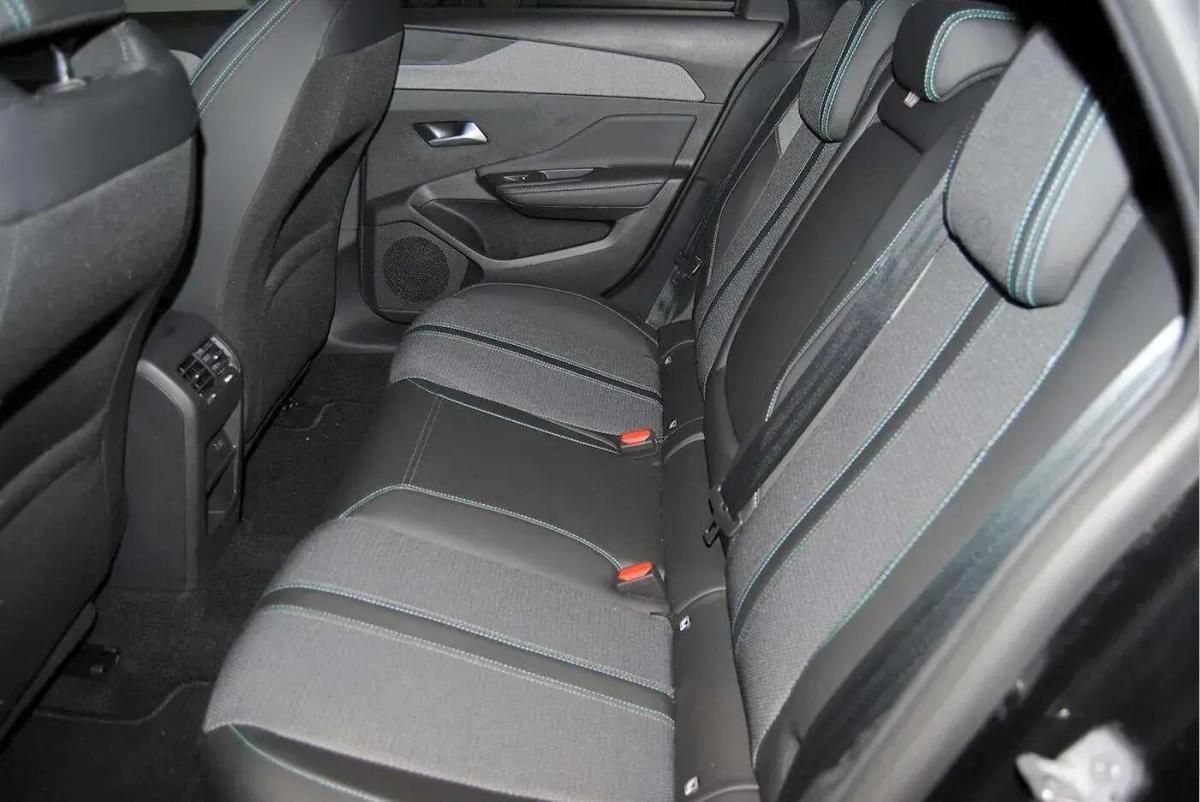 peugeot-308-sw-2024-diesel-1499cc