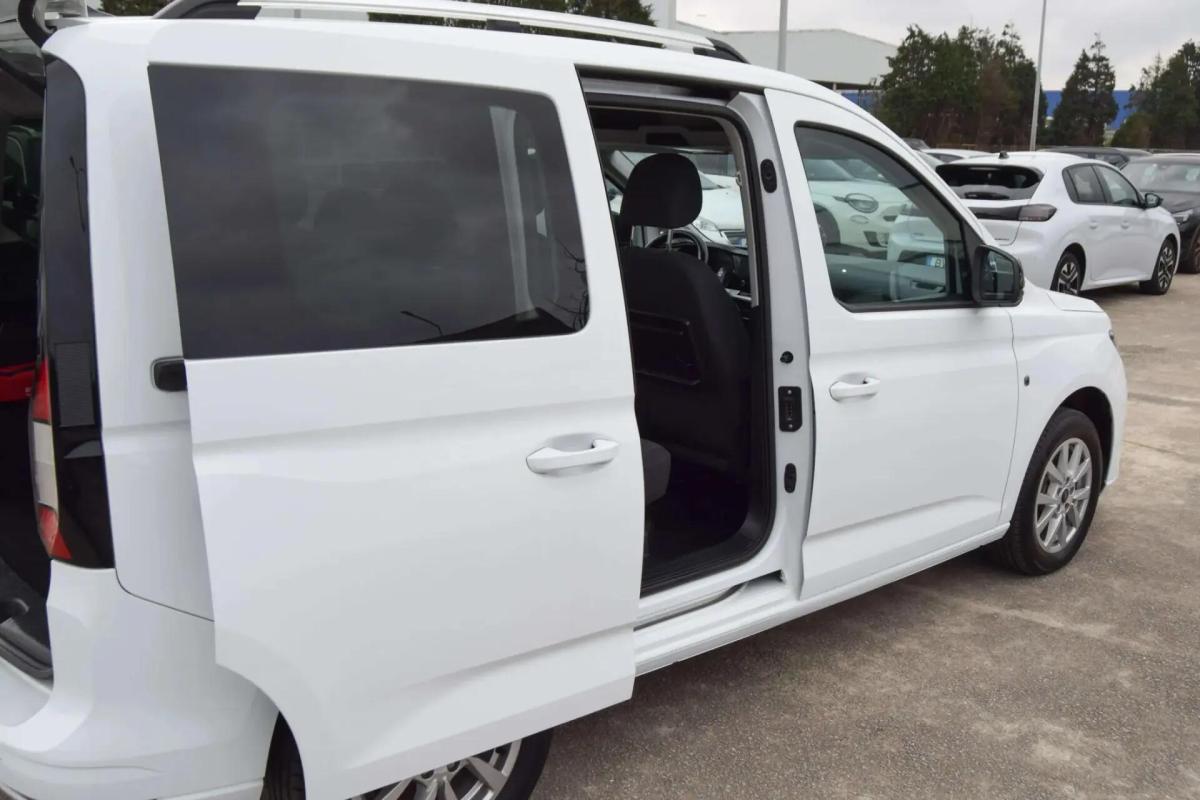 ford-tourneo-connect-2023-diesel-1968cc