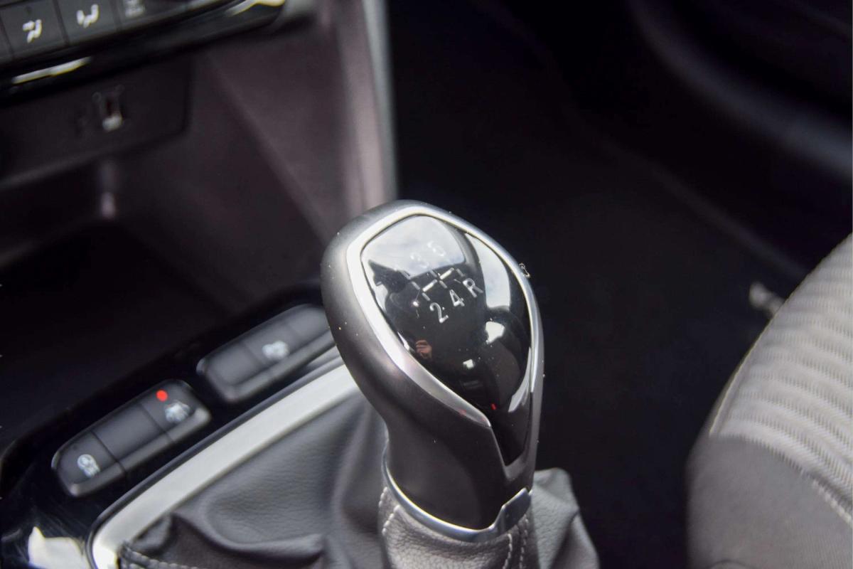 opel-corsa-2023-gasolina-1199cc