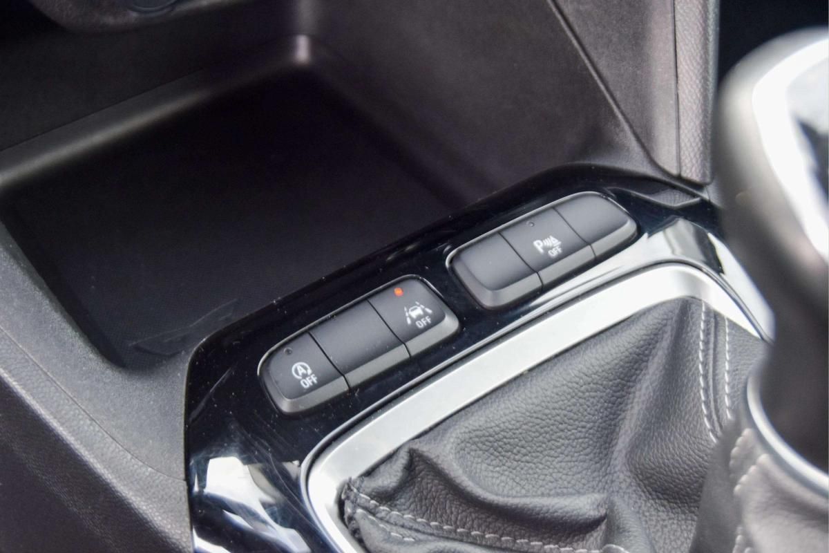 opel-corsa-2023-gasolina-1199cc