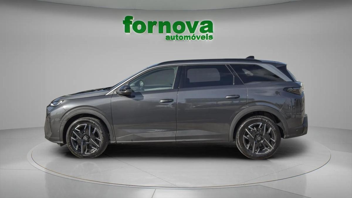peugeot-5008-2025-hibrido-a-gasolina-1199cc