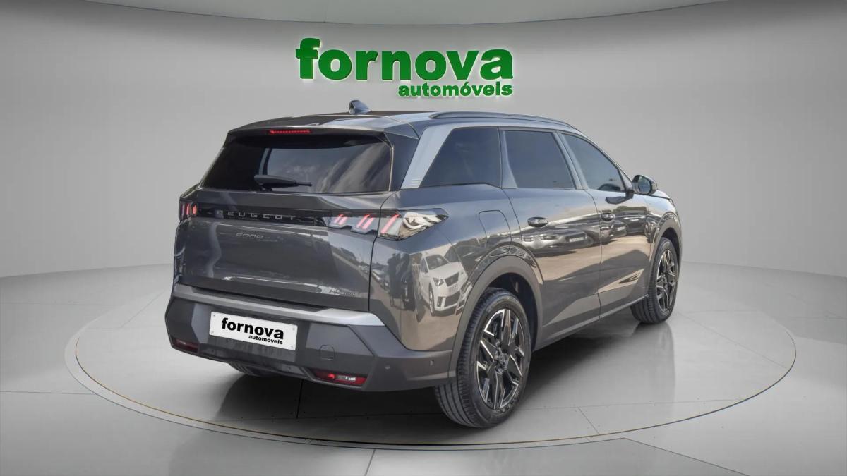 peugeot-5008-2025-hibrido-a-gasolina-1199cc