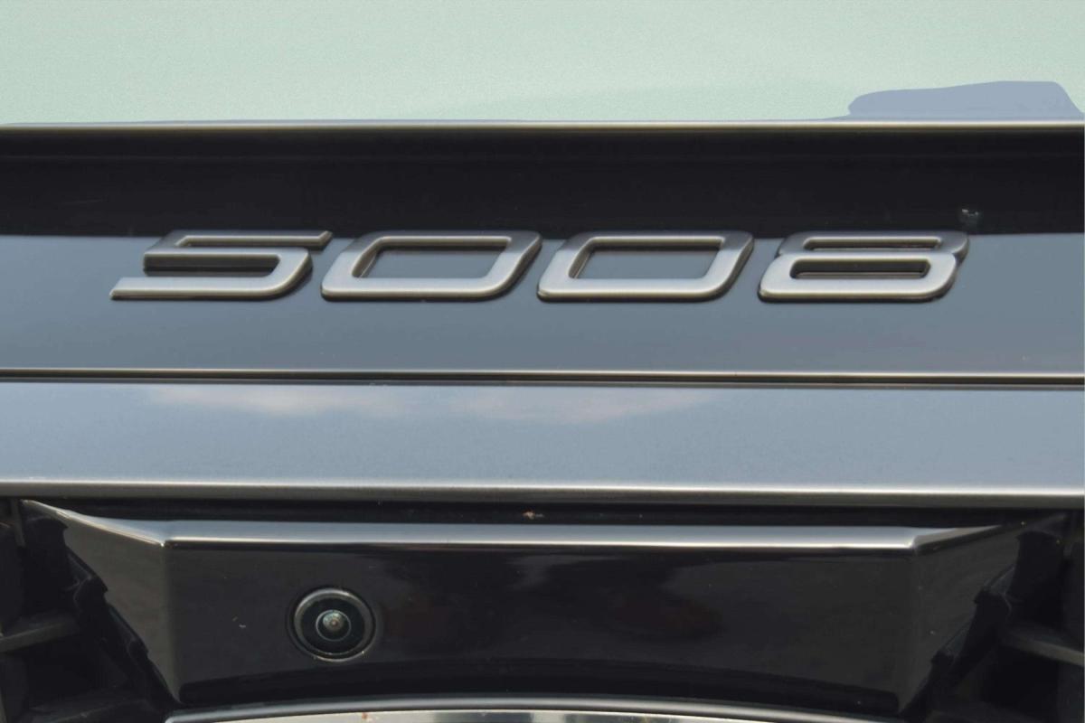 peugeot-5008-2025-hibrido-a-gasolina-1199cc