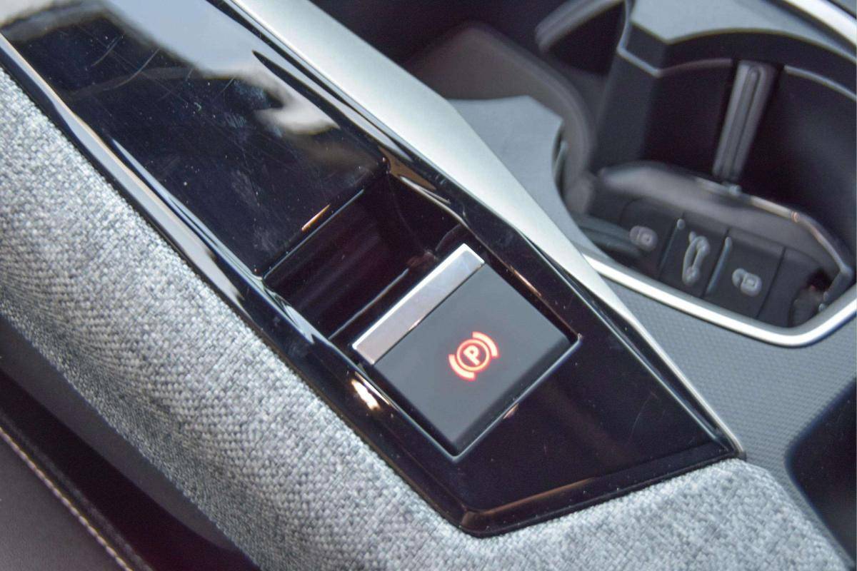 peugeot-5008-2025-hibrido-a-gasolina-1199cc