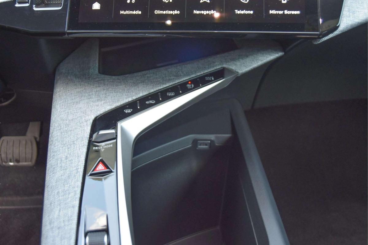 peugeot-5008-2025-hibrido-a-gasolina-1199cc