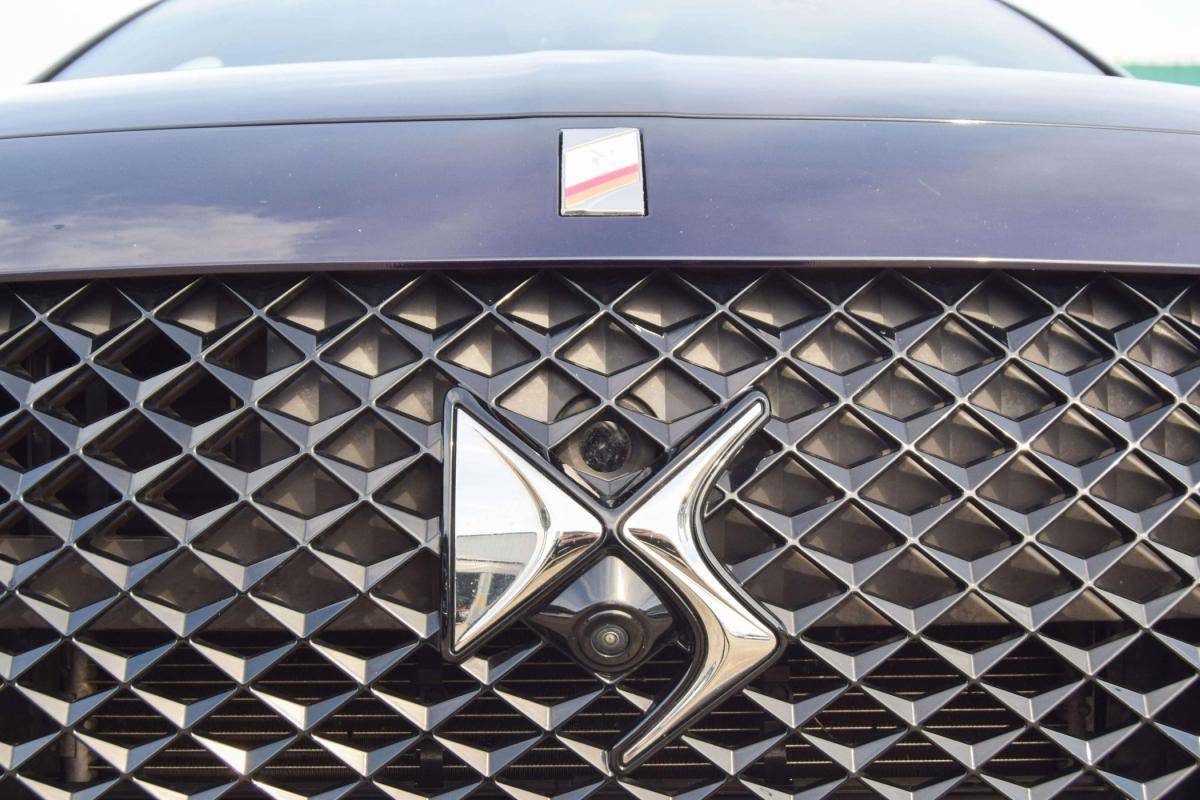 ds-ds-7-crossback-2021-hibrido-a-gasolina-1598cc