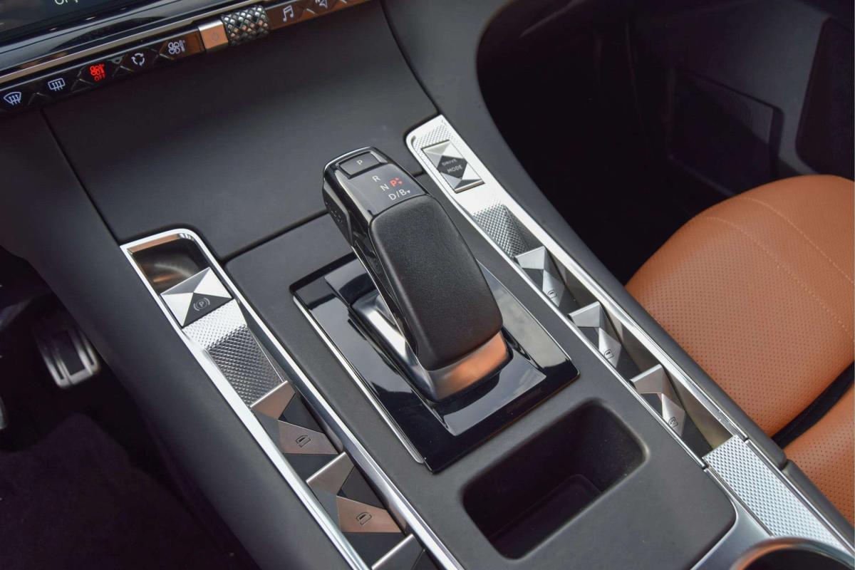ds-ds-7-crossback-2021-hibrido-a-gasolina-1598cc