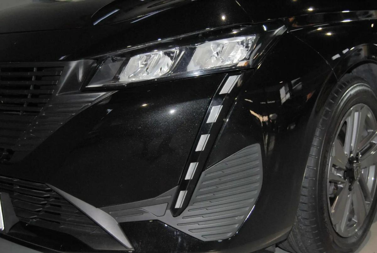 peugeot-308-2022-gasolina-1199cc