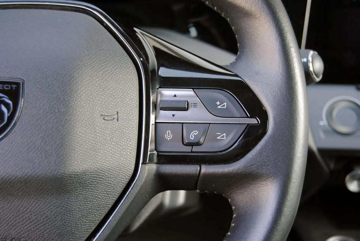 peugeot-308-2022-gasolina-1199cc