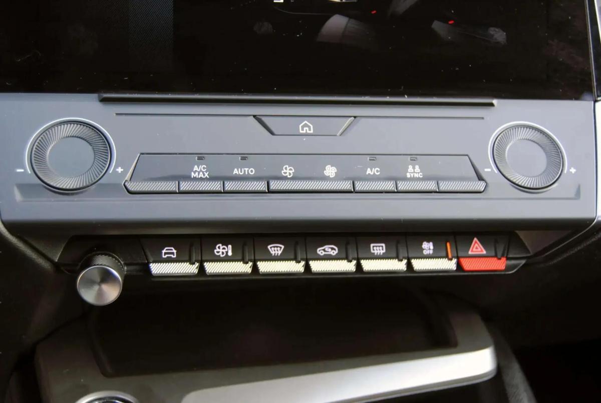 peugeot-308-2022-gasolina-1199cc