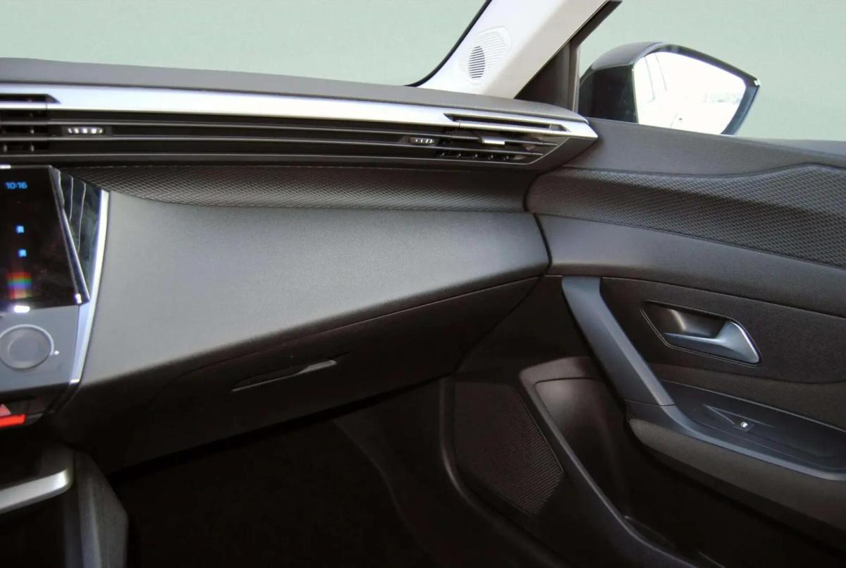 peugeot-308-2022-gasolina-1199cc