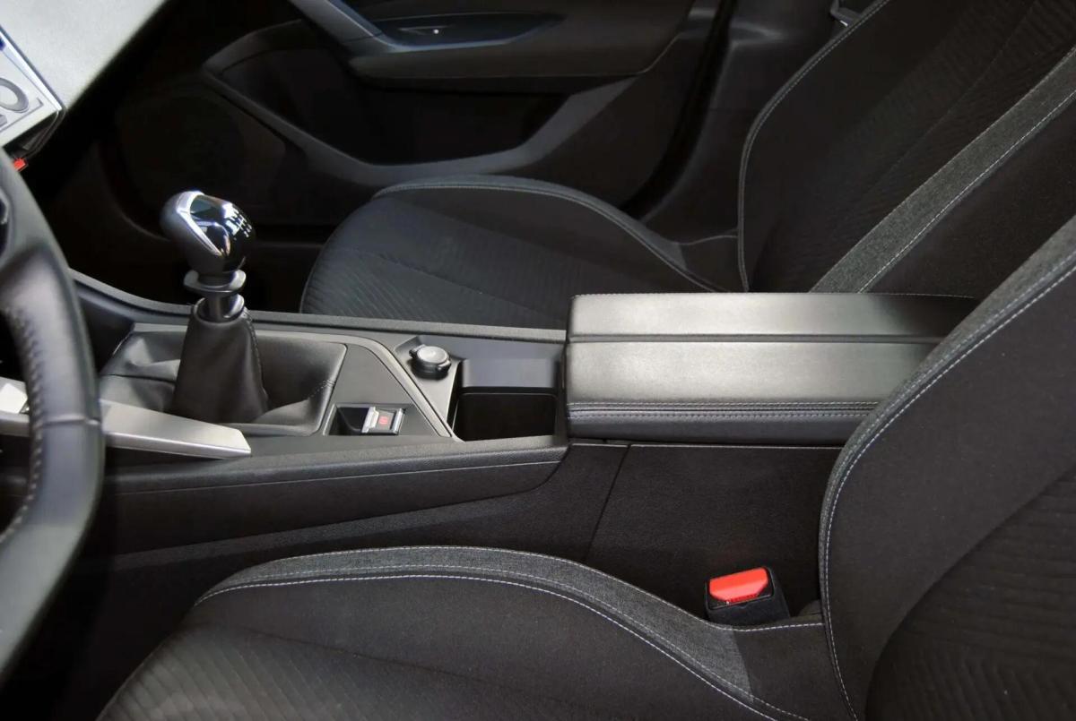 peugeot-308-2022-gasolina-1199cc