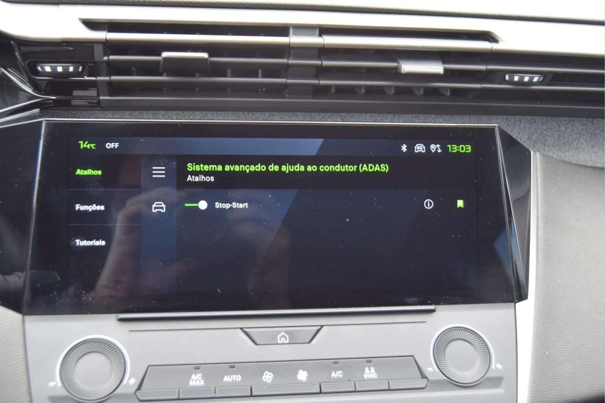 peugeot-308-sw-2025-hibrido-a-gasolina-1200cc