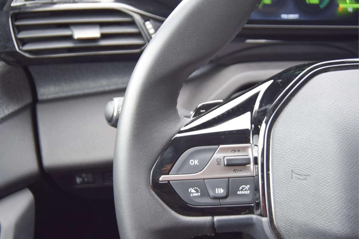 peugeot-308-sw-2025-hibrido-a-gasolina-1200cc