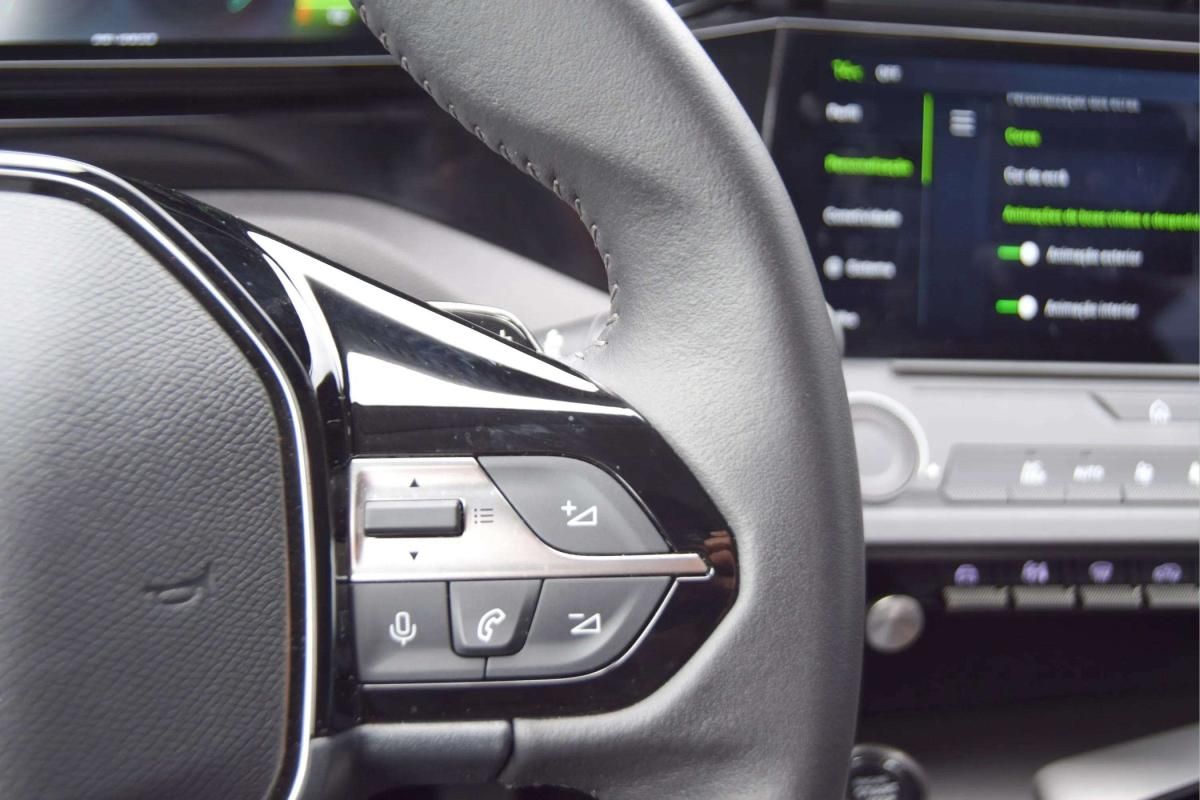 peugeot-308-sw-2025-hibrido-a-gasolina-1200cc