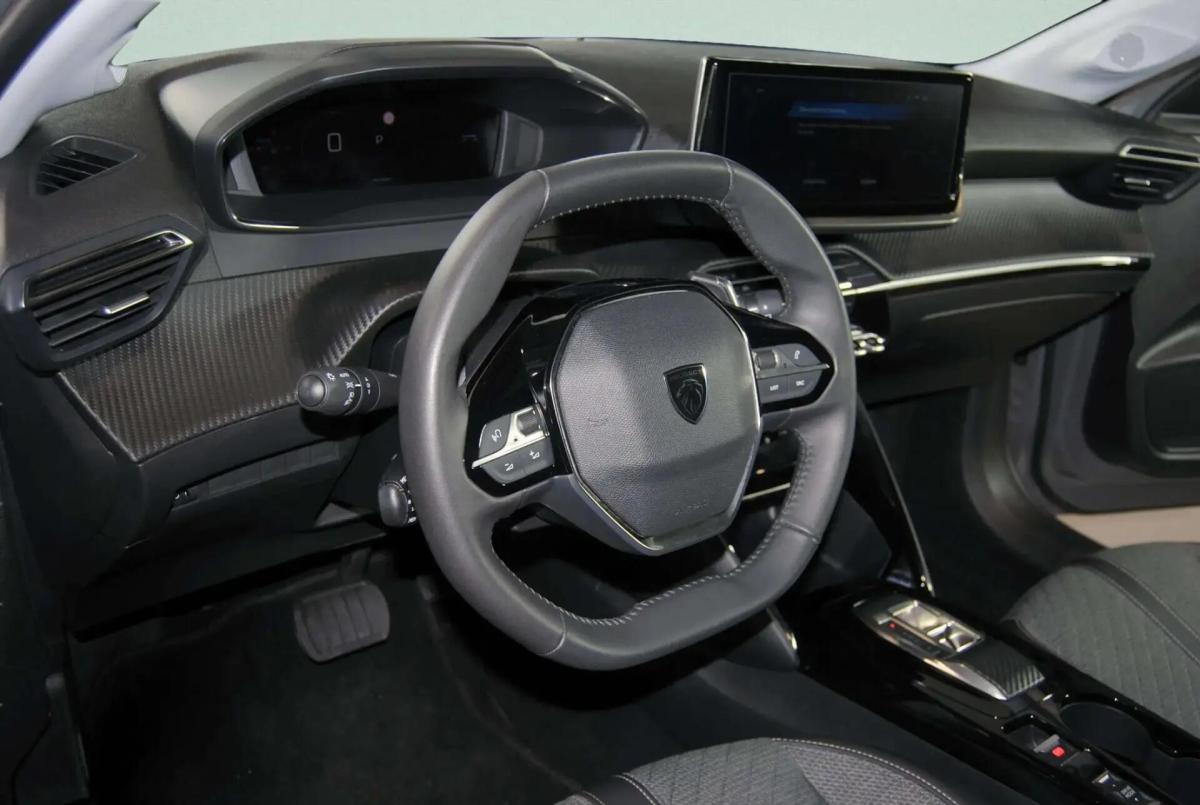 peugeot-208-2025-hibrido-a-gasolina-1199cc