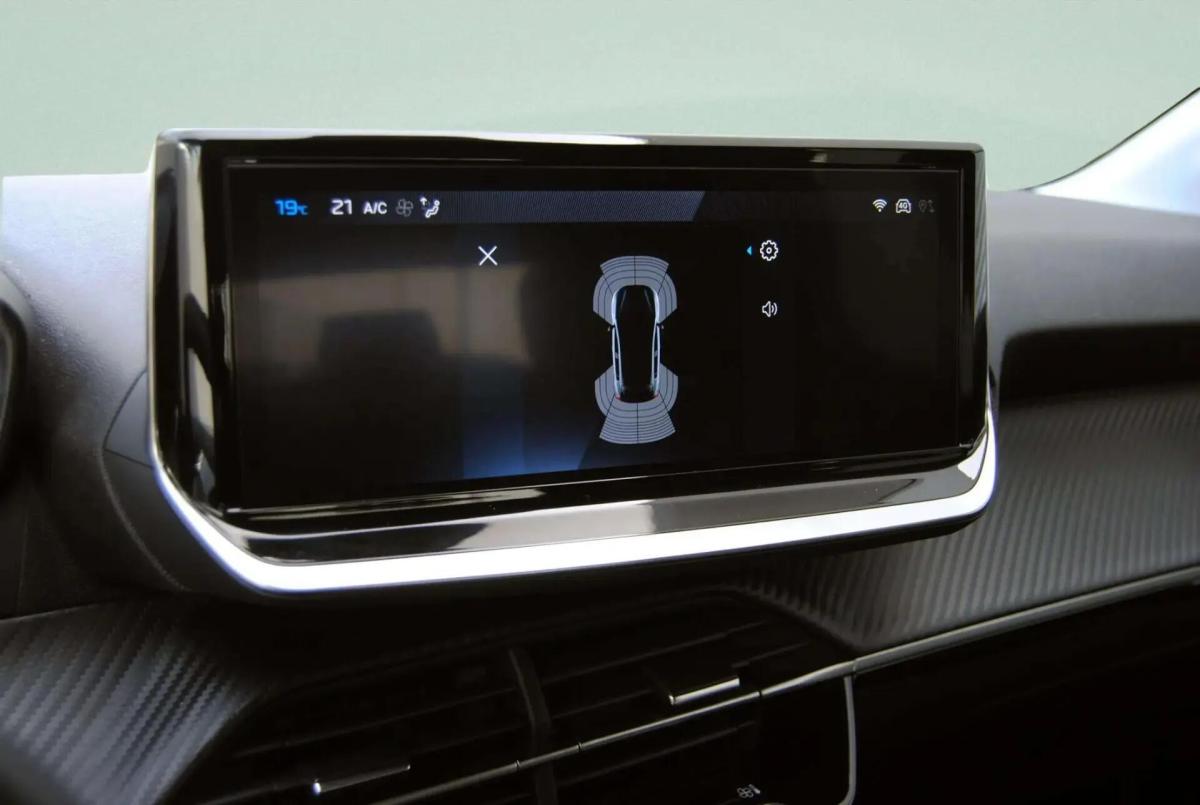 peugeot-208-2025-hibrido-a-gasolina-1199cc