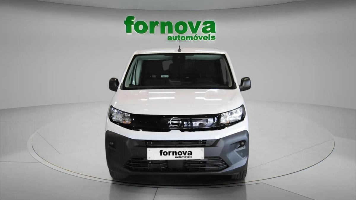 opel-combo-2025-diesel-1499cc