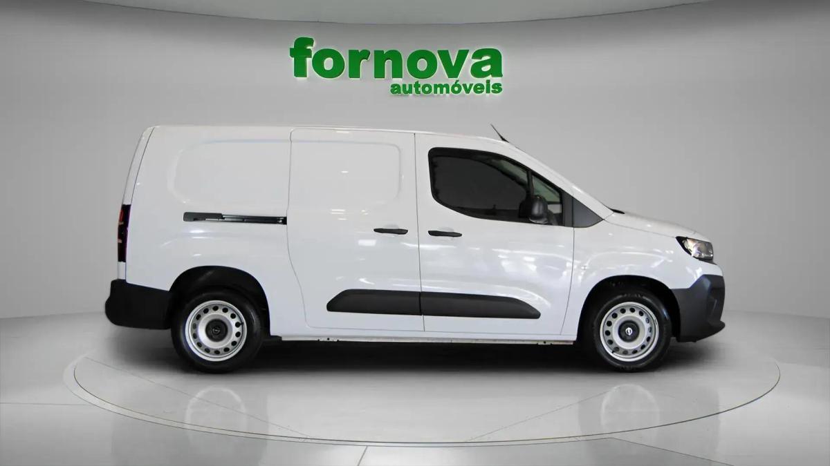 opel-combo-2025-diesel-1499cc