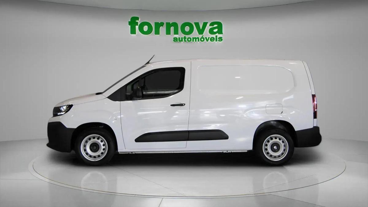 opel-combo-2025-diesel-1499cc