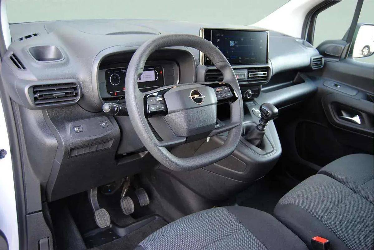 opel-combo-2025-diesel-1499cc