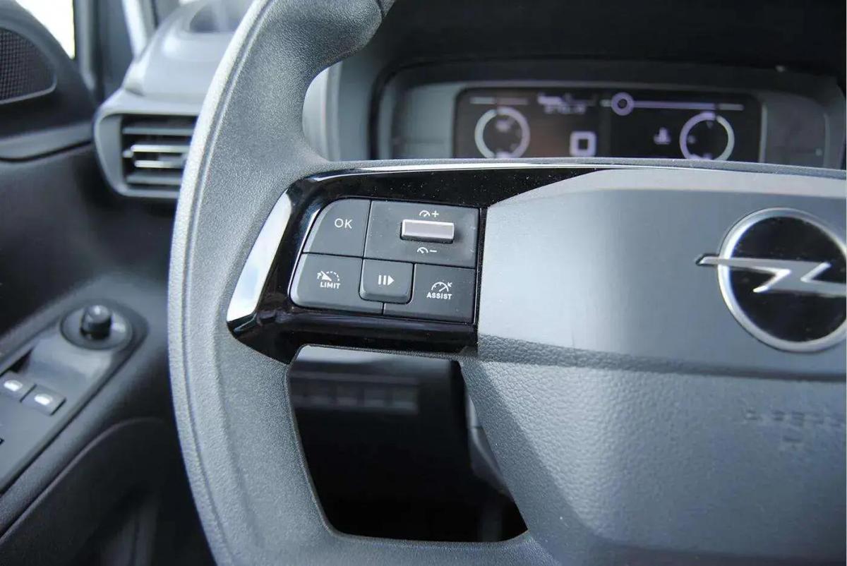 opel-combo-2025-diesel-1499cc