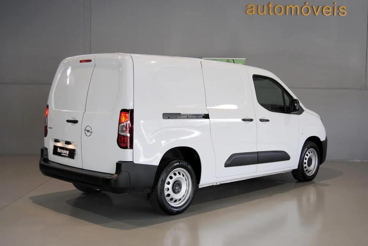 opel-combo-2025-diesel-1499cc