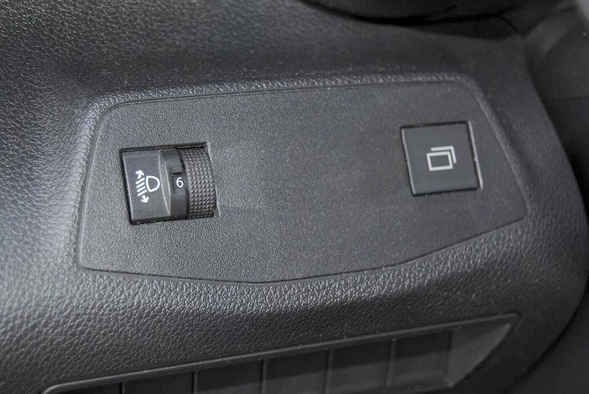 opel-combo-2025-diesel-1499cc