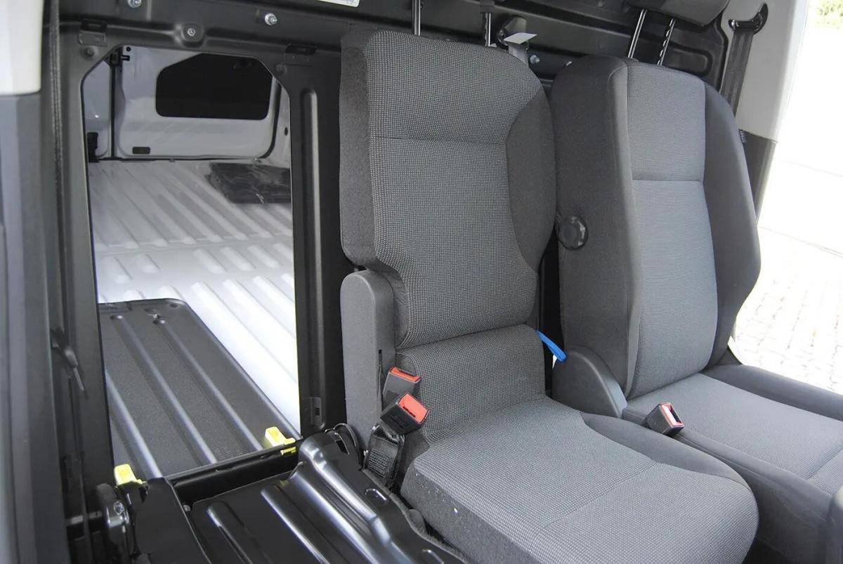 opel-combo-2025-diesel-1499cc