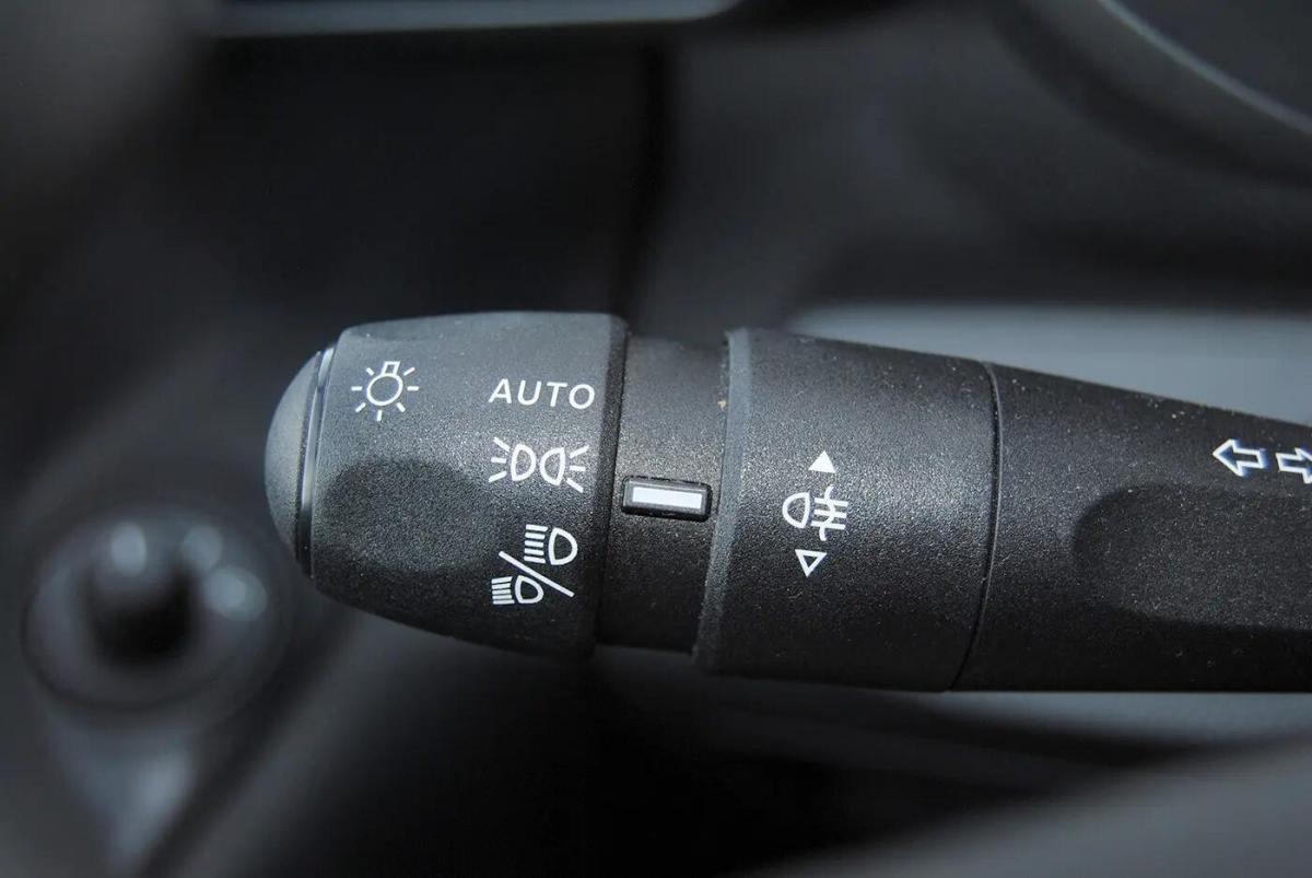 opel-combo-2025-diesel-1499cc