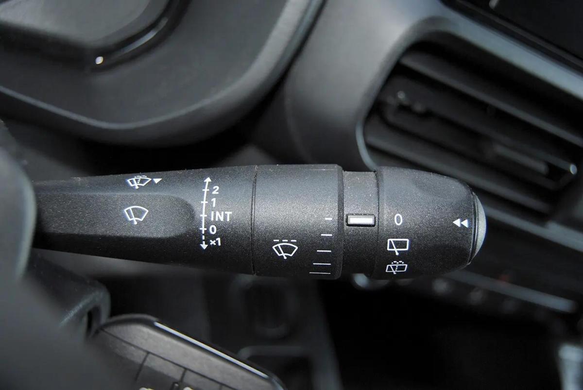 opel-combo-2025-diesel-1499cc