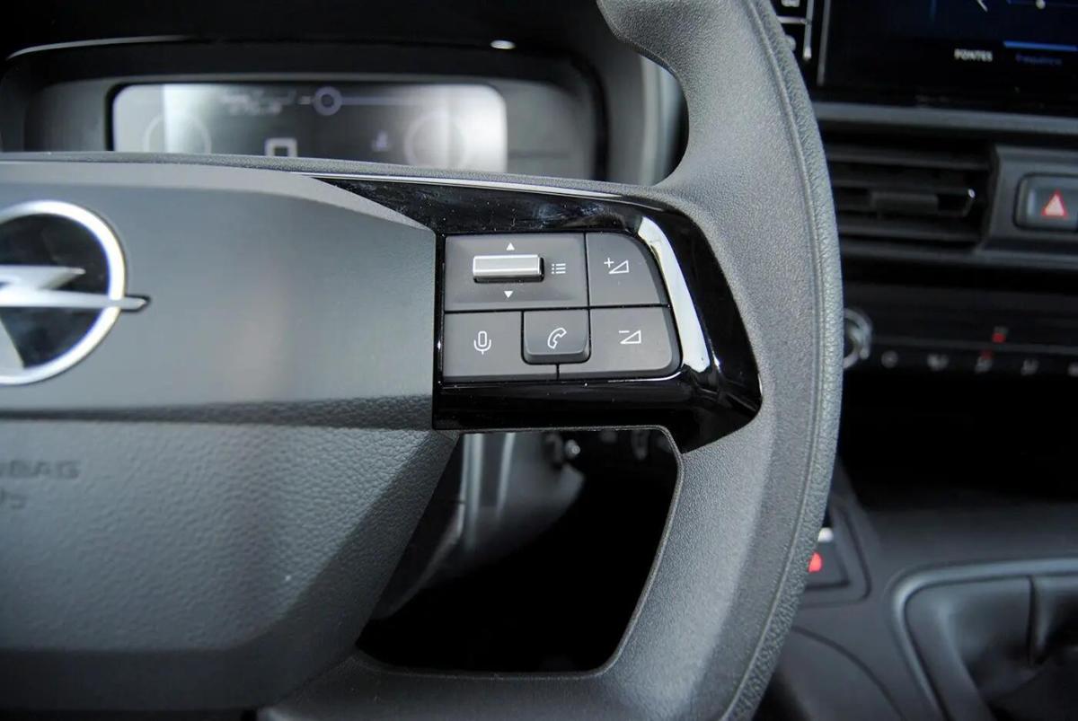 opel-combo-2025-diesel-1499cc