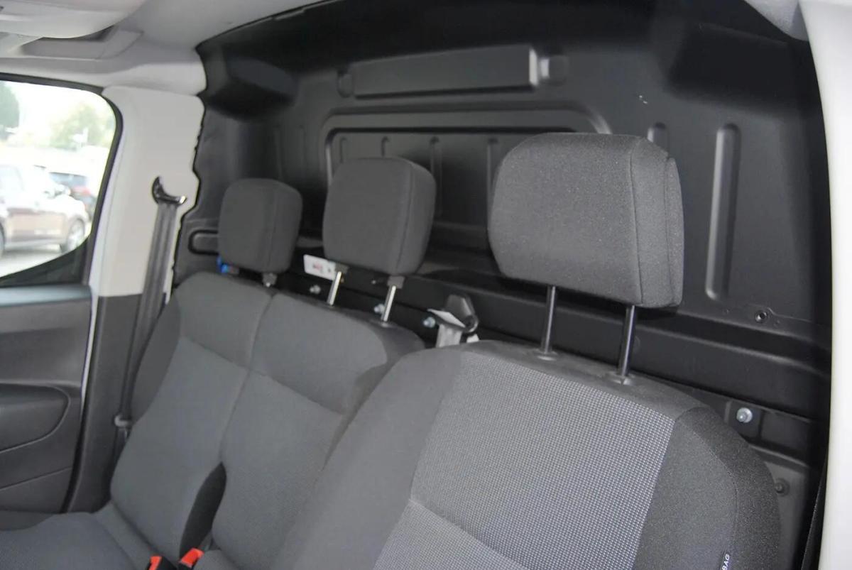 opel-combo-2025-diesel-1499cc