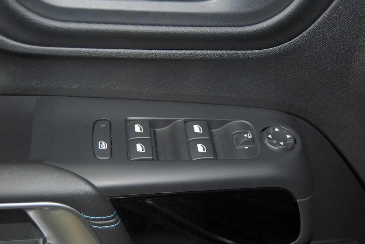 citroen-c5-aircross-2024-gasolina-1199cc