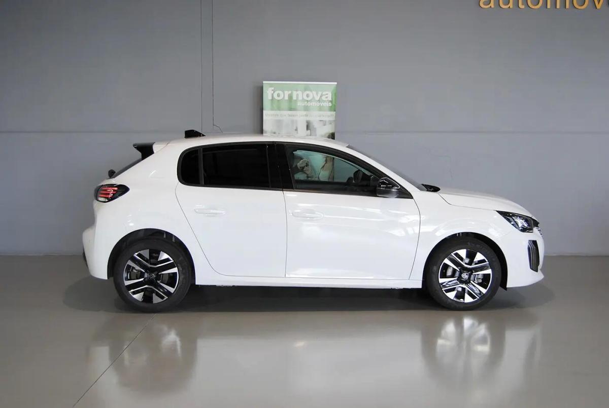 peugeot-208-2025-gasolina-1199cc