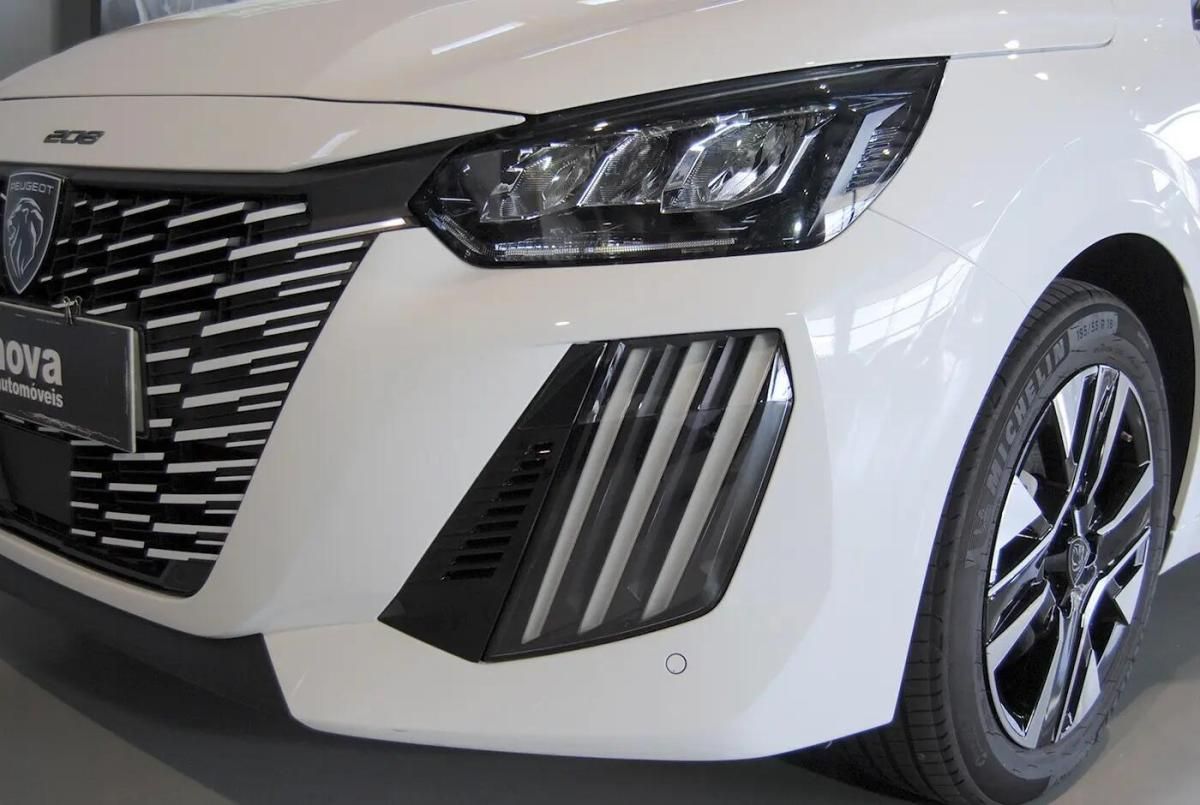 peugeot-208-2025-gasolina-1199cc