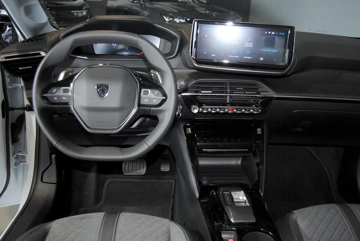 peugeot-208-2025-gasolina-1199cc