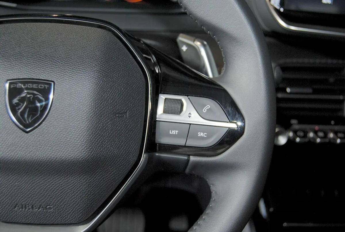peugeot-208-2025-gasolina-1199cc