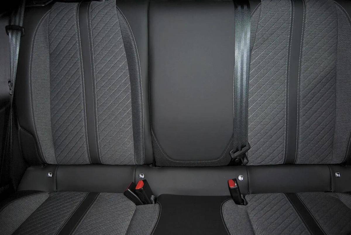 peugeot-208-2025-gasolina-1199cc