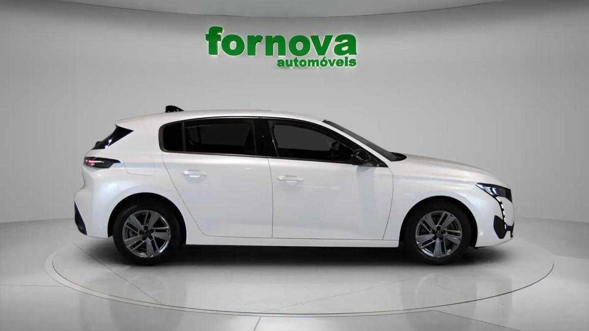 peugeot-308-2022-diesel-1499cc