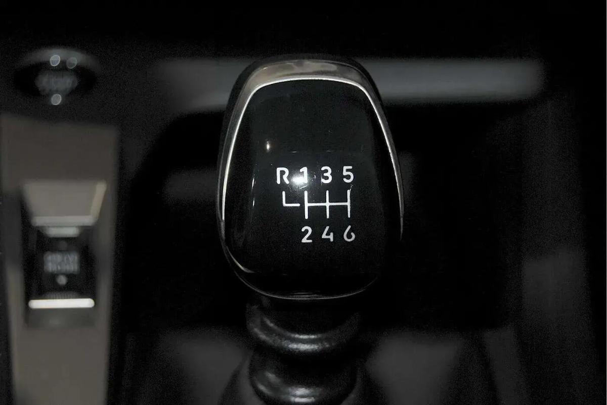 peugeot-308-2022-diesel-1499cc